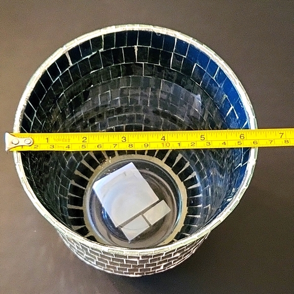 NEW Silver Mosaic Glass Vase/Candleholder, 8" tall, 6" diameter - Picture 4 of 8